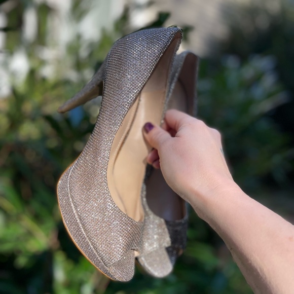 Enzo Angiolini Silver Sparkle Peep Toe Pumps - Picture 6 of 6